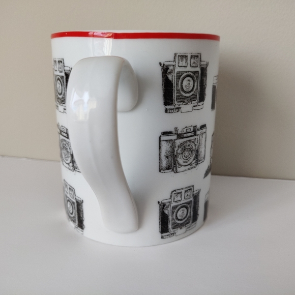 Queenwest Black-and-White Camera Sketches Mug - Picture 7 of 9